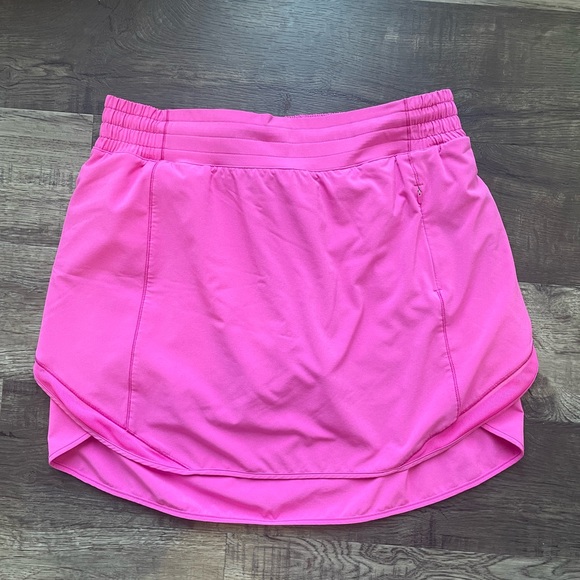 Sonic pink Lululemon Hotty hot high rise skort, long length - Picture 2 of 3